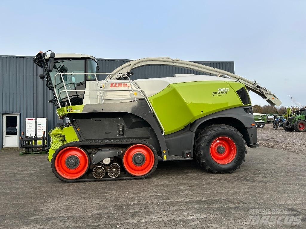 CLAAS Jaguar 960 TT Mašine za stočnu hranu sa sopstvenim pogonom