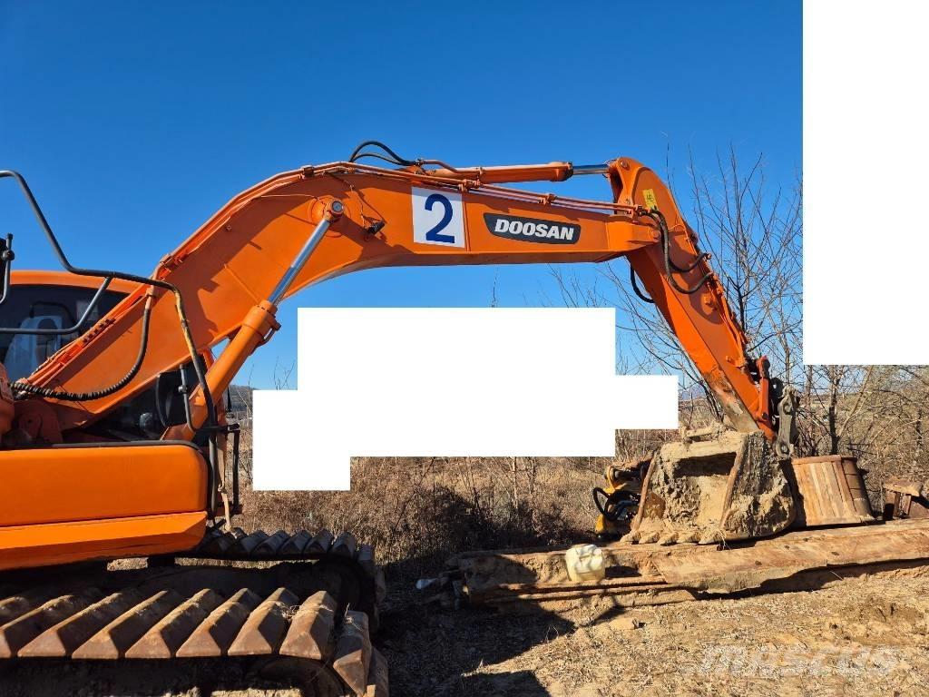 Doosan DX 220 LCA Bageri guseničari