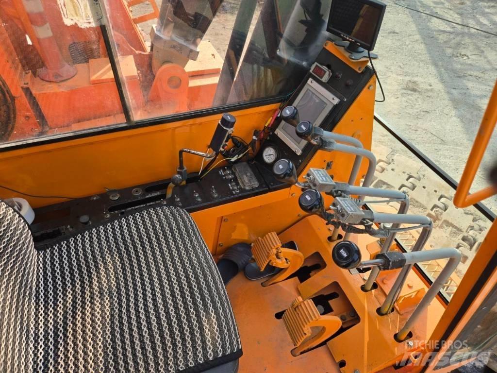Sumitomo LS138RH Derik kranovi