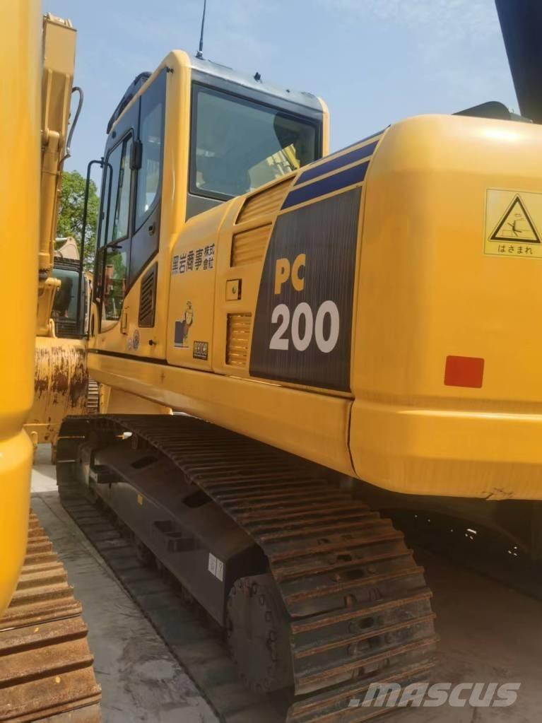 Komatsu PC 200-8 Bageri guseničari