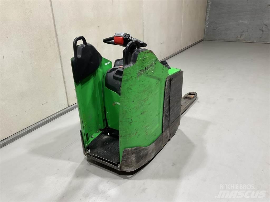 Cesab P320 Nisko podizni električni viljuškar sa stajalištom