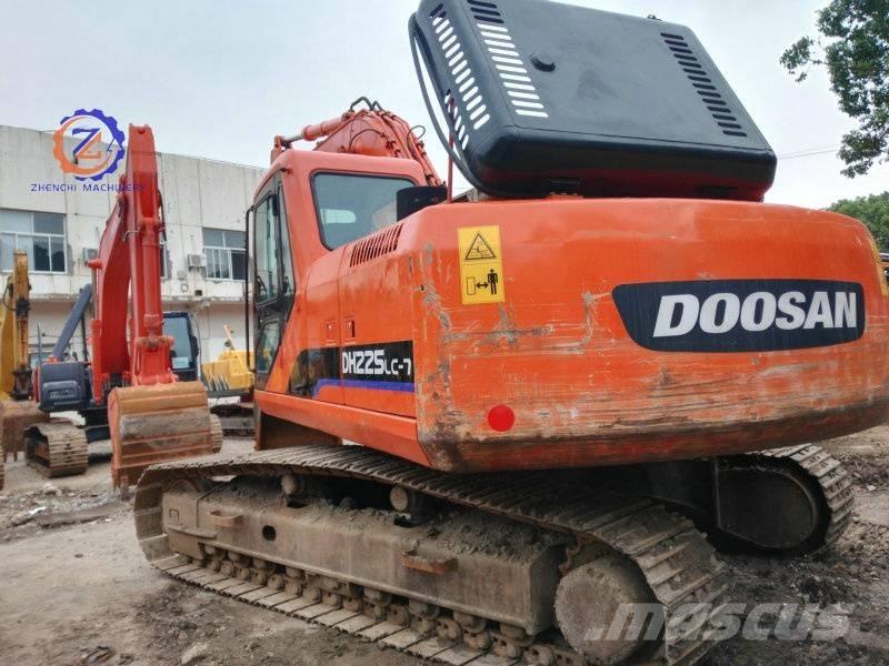 Doosan DH 225 LC-7 Bageri guseničari