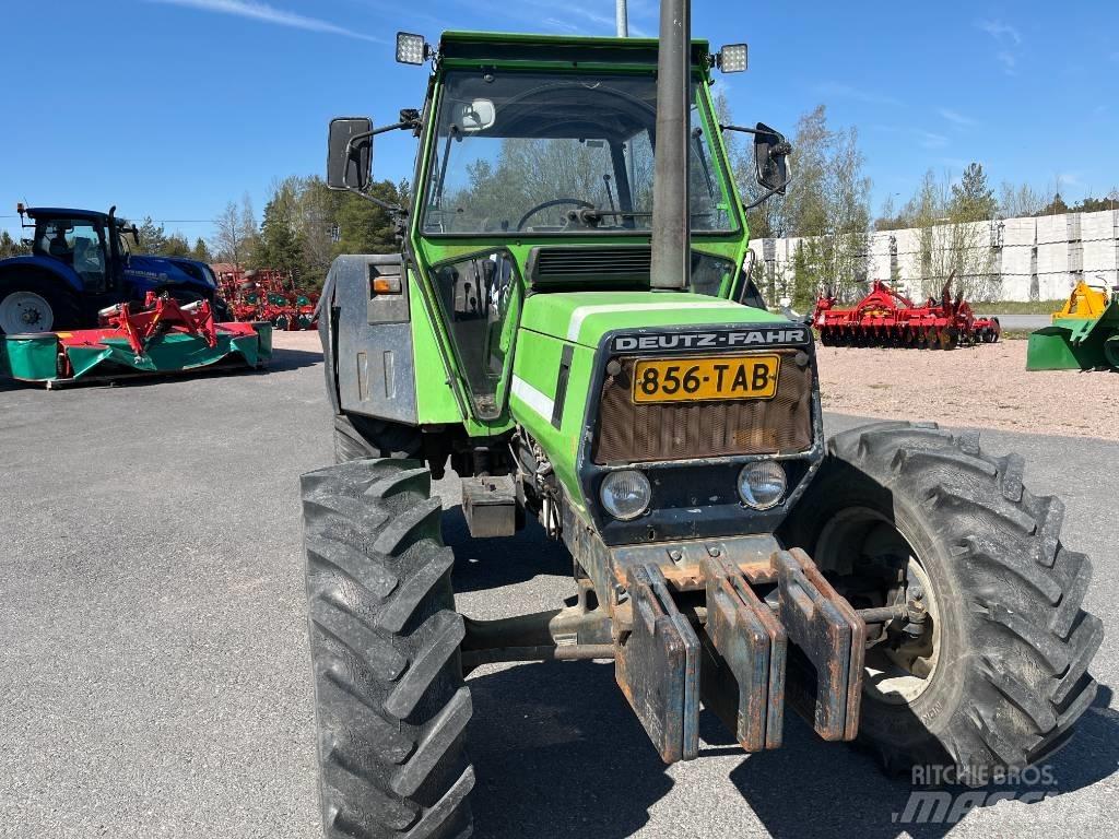 Deutz-Fahr DX 92-4 Traktori