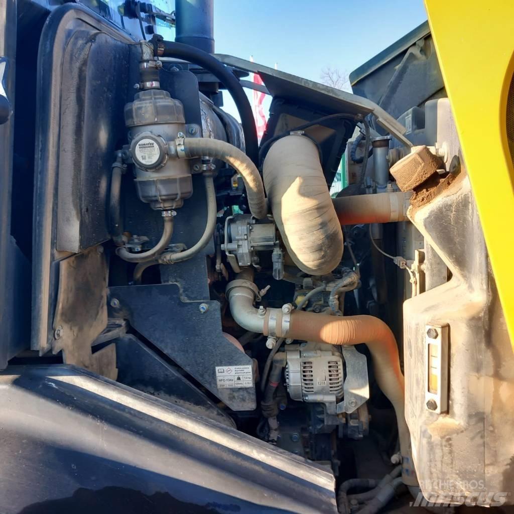 Komatsu WA80M-7 Utovarivači na točkove
