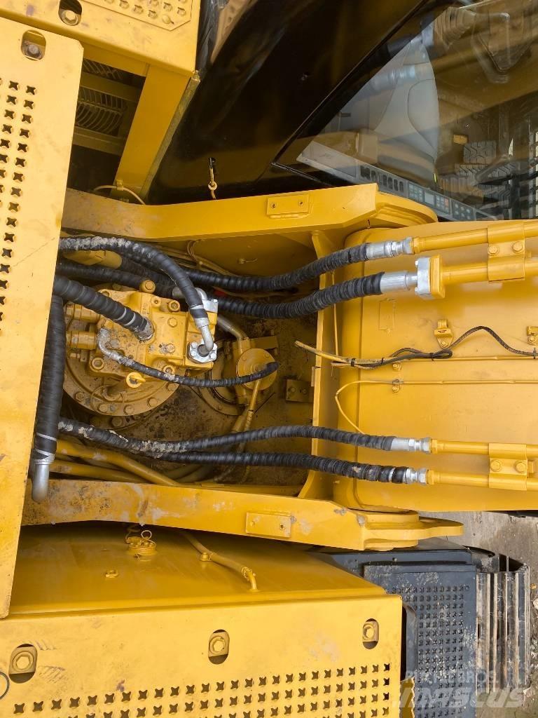 CAT 330 D Bageri guseničari