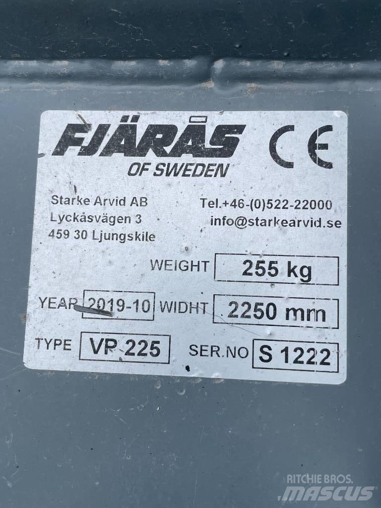 Kubota L 2602 Manji traktori