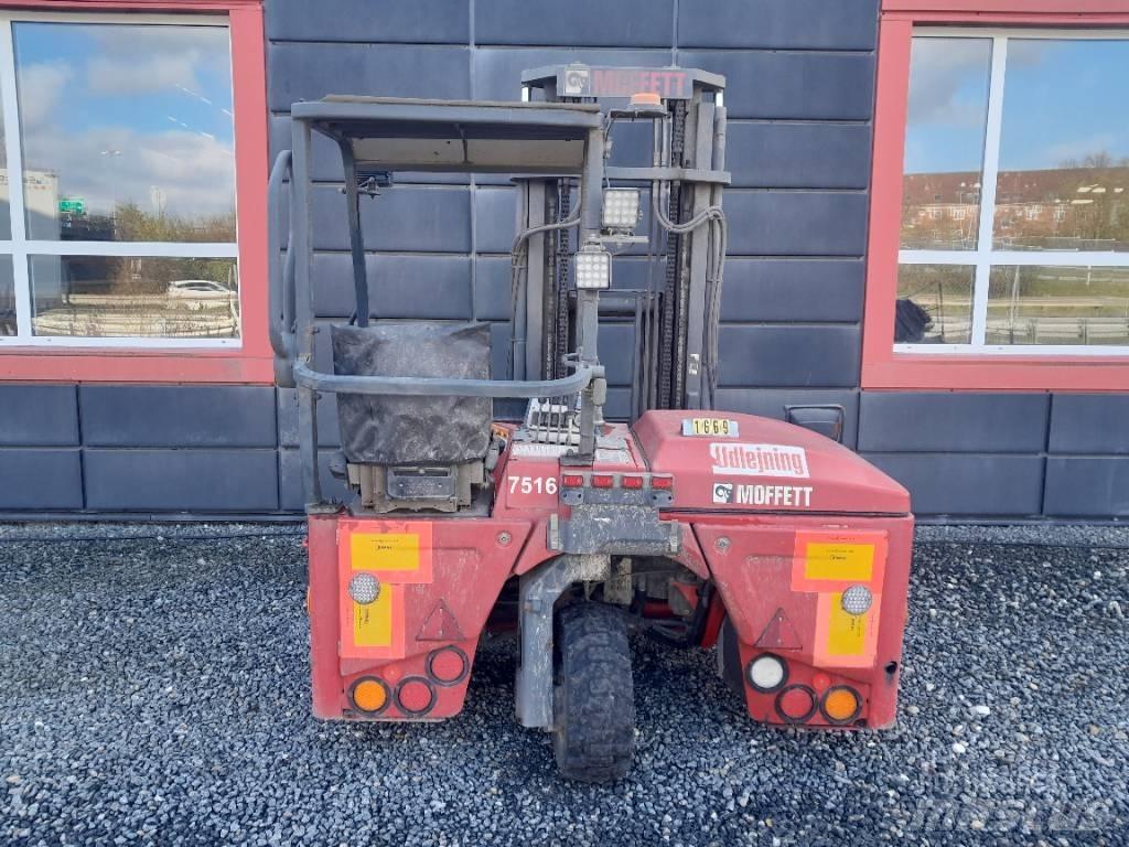 Moffett M4 25.3 NX Viljuškari - ostalo