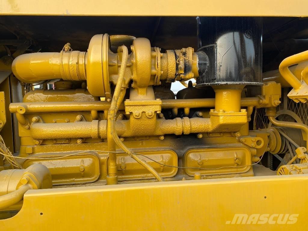 CAT D 6 D Buldožeri guseničari