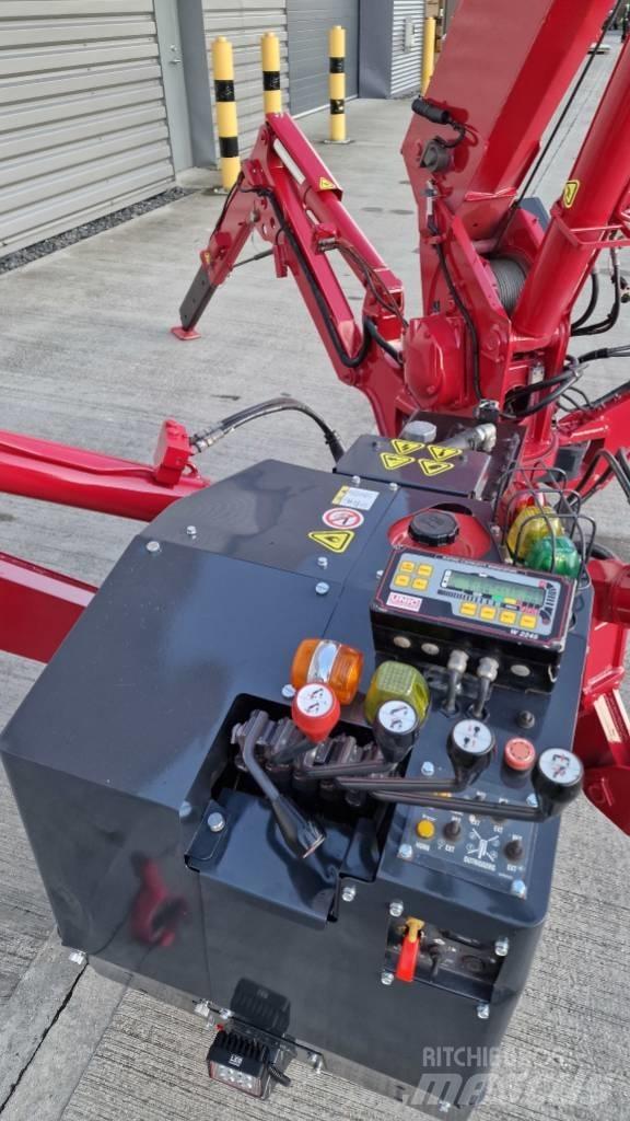 Unic URW 295 Polovni mini kranovi