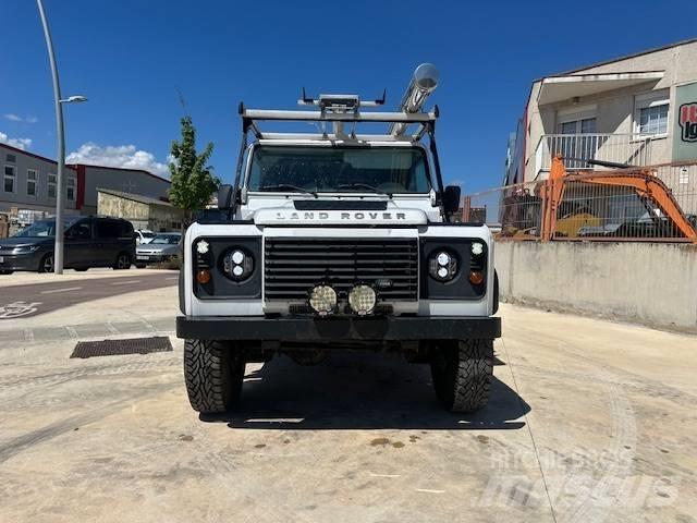 Land Rover Defender Automobili