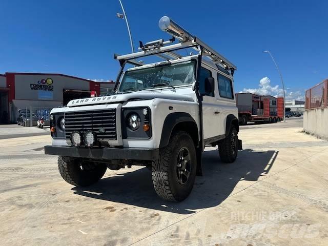 Land Rover Defender Automobili