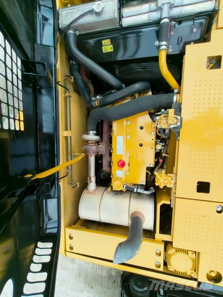 CAT 320 D Bageri guseničari