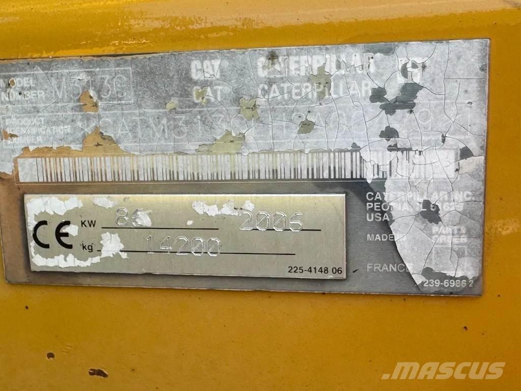 CAT M313C Bageri točkaši