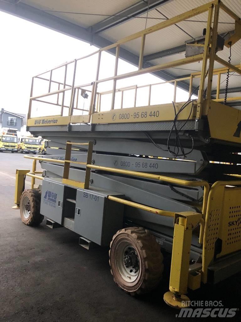 SkyJack SJ 9250 RT Makazaste platforme