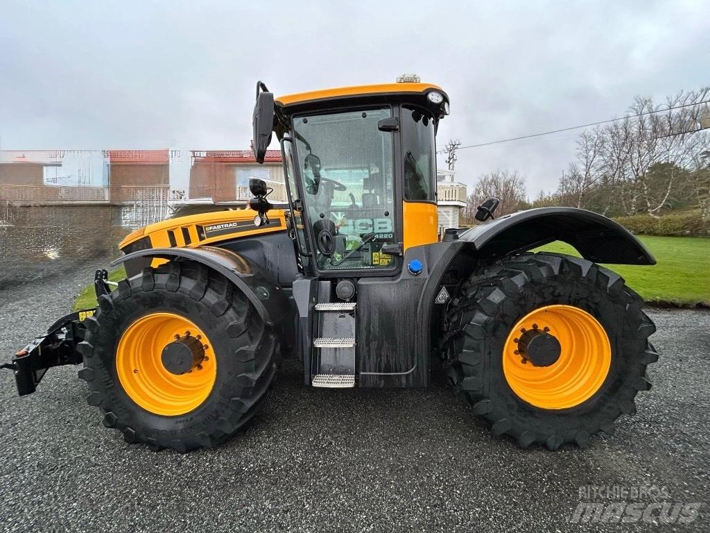 JCB 4220 FASTRAC Traktori