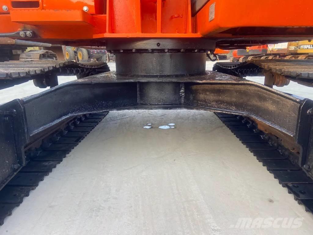 Hitachi EX60 Bageri guseničari