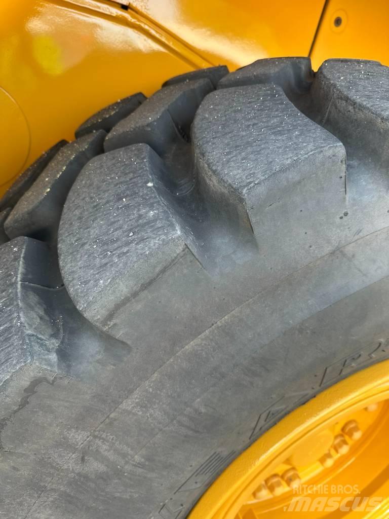 Volvo BM L 120 G Utovarivači na točkove