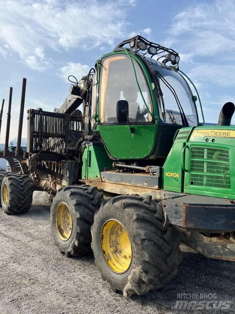John Deere 1010 E Forvarderi