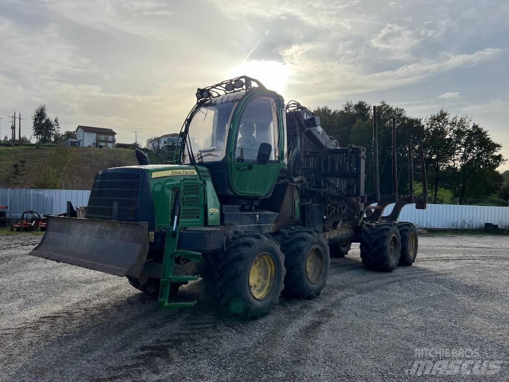 John Deere 1010 E Forvarderi