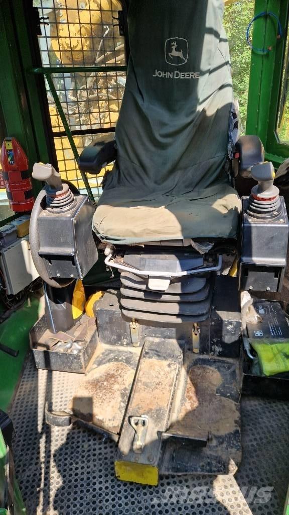 John Deere 640 G III Skideri