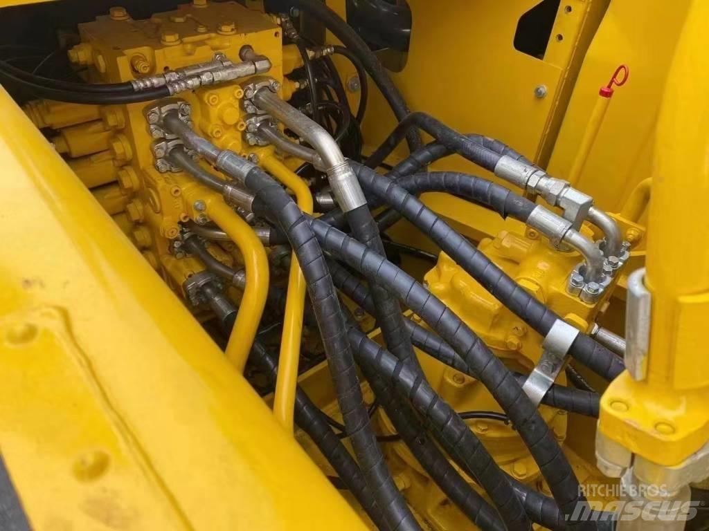 Komatsu 200-8 Bageri guseničari
