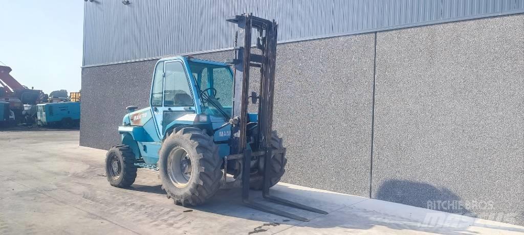 Manitou M 26.4 Vanterenski viljuškar