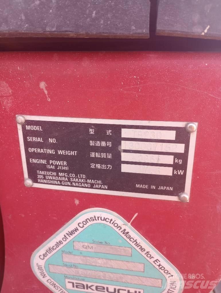 Takeuchi TB230RA Rezervni delovi i oprema za bušenje