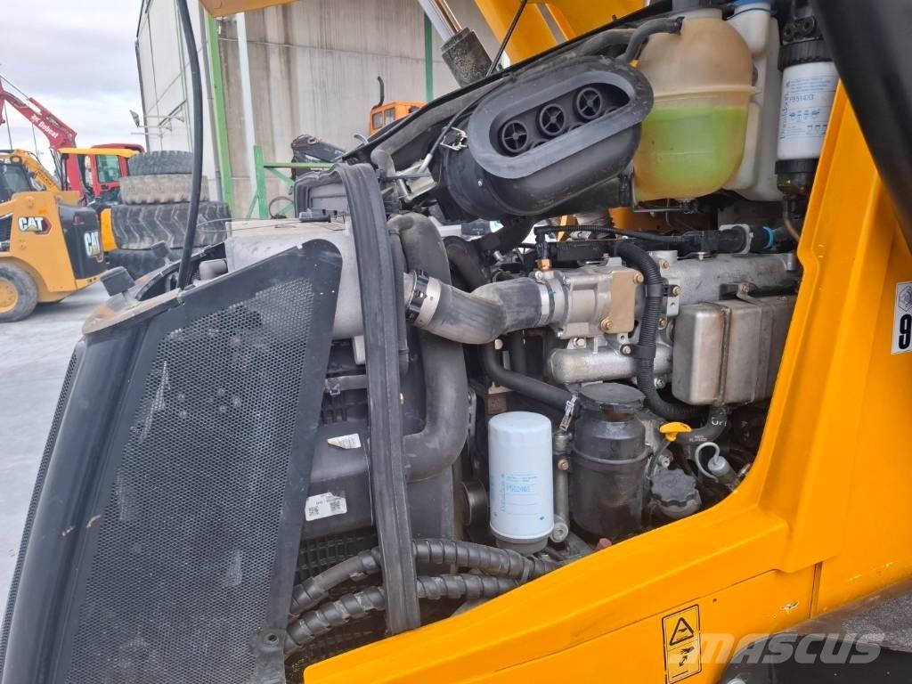 JCB 3 CX Rovokopači