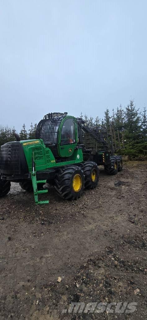 John Deere 1210 E Forvarderi