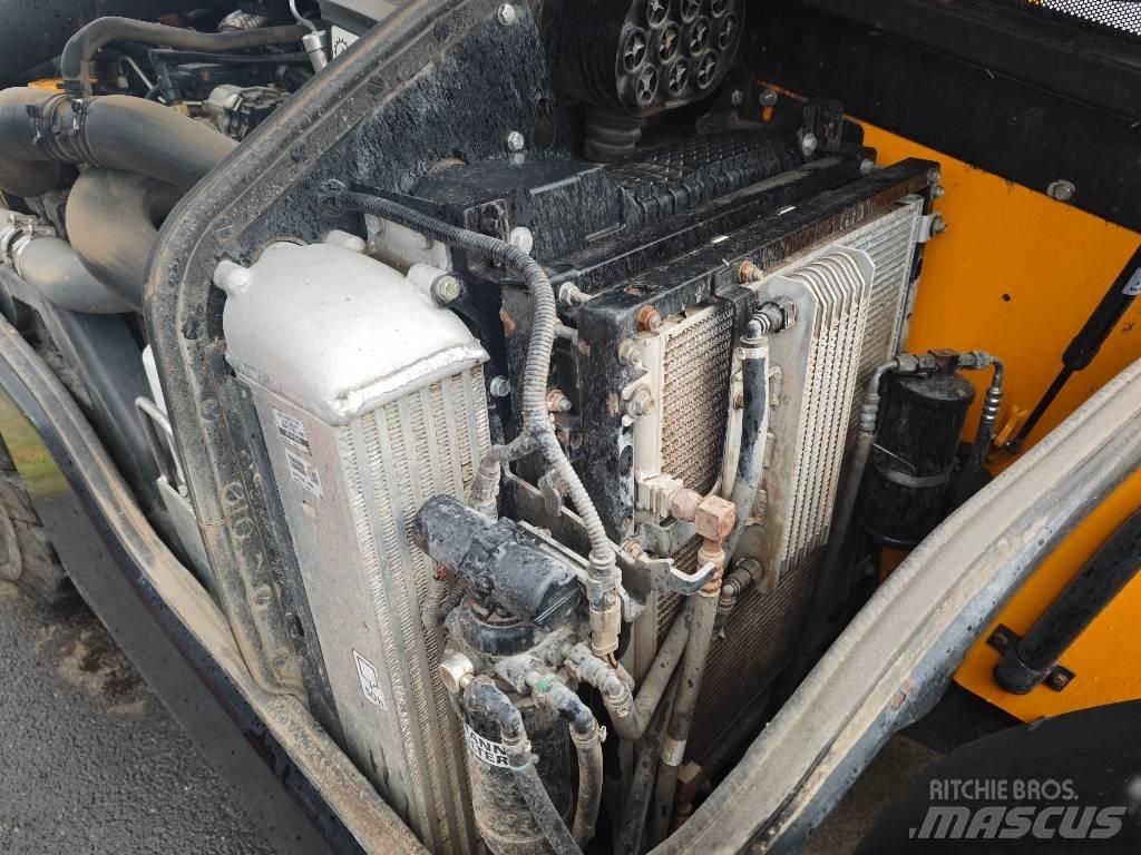 JCB 536-60 Agri Poljoprivredni teleskopski utovarivači