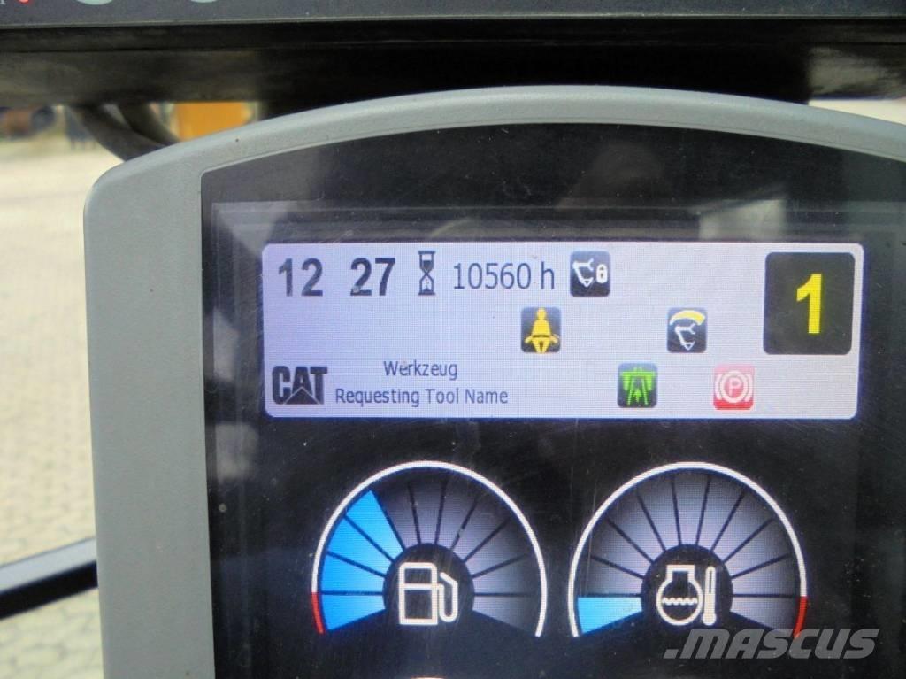 CAT M 317 Bageri točkaši