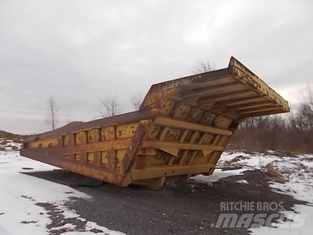 CAT 777B Kruti damperi