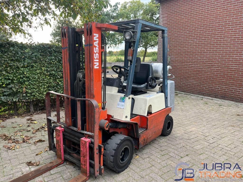 Nissan APJ02A25PU Plinski viljuškari