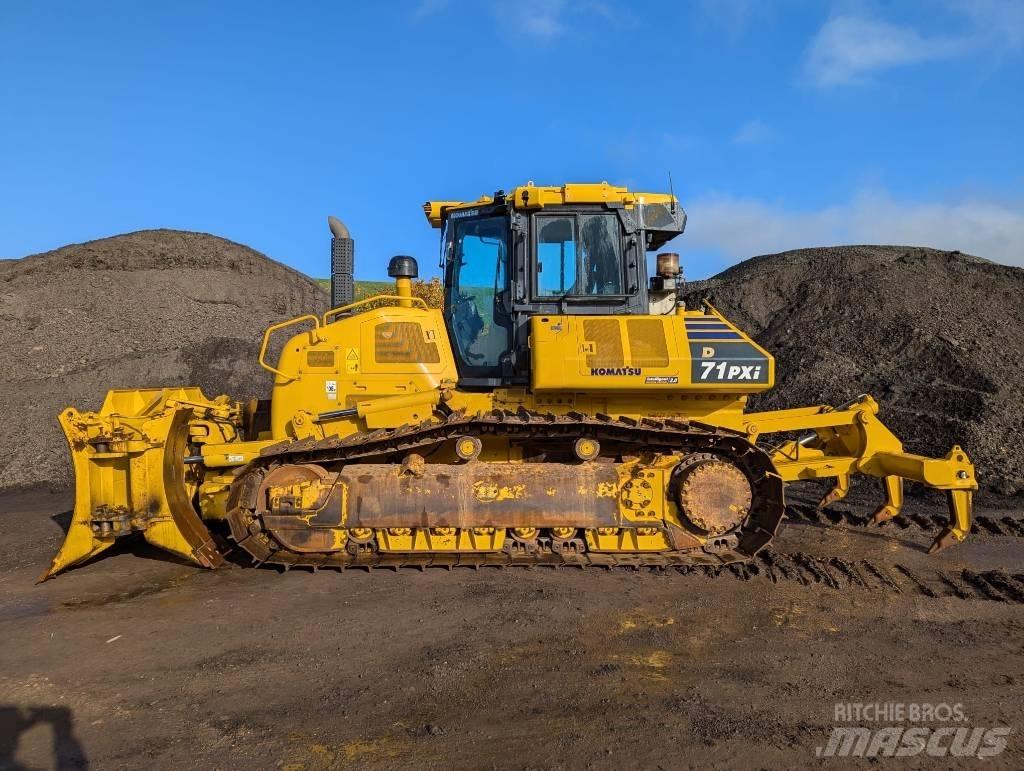 Komatsu D71PXi-24 Buldožeri guseničari