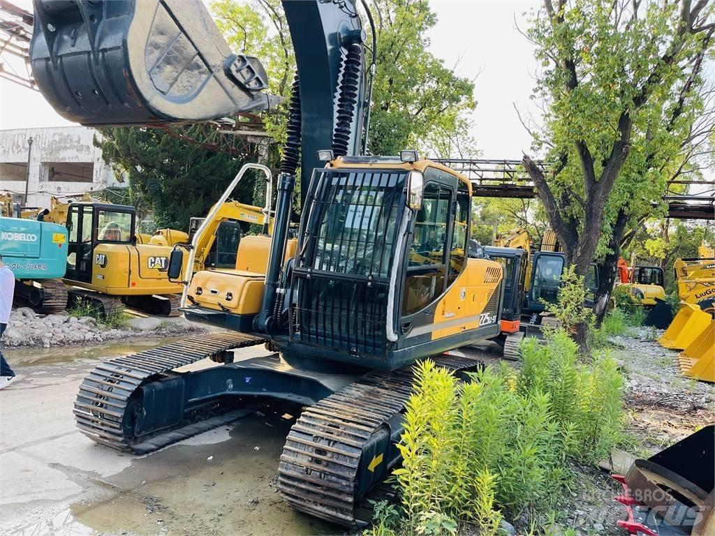Hyundai 225 lc 9t Bageri guseničari