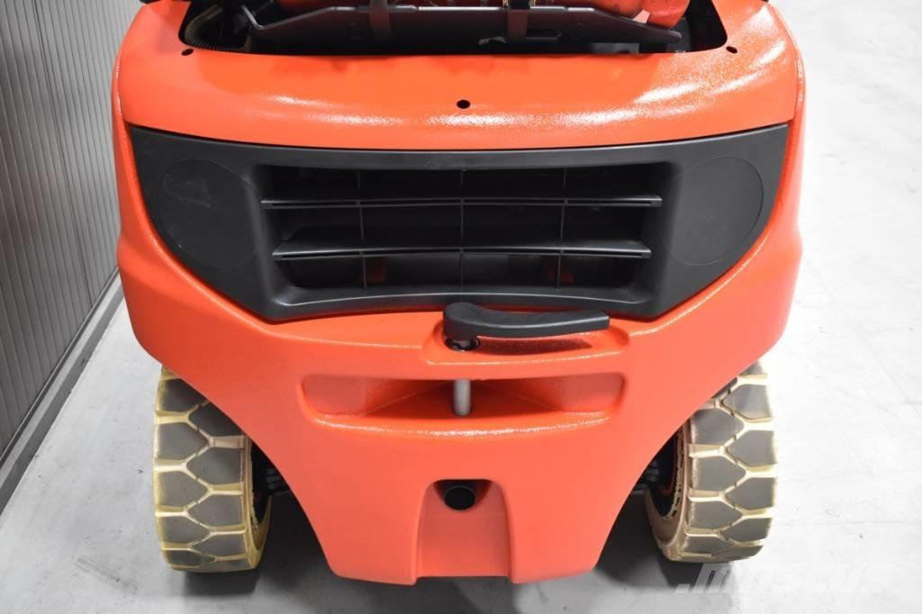 Linde H 16 T - 01 Plinski viljuškari