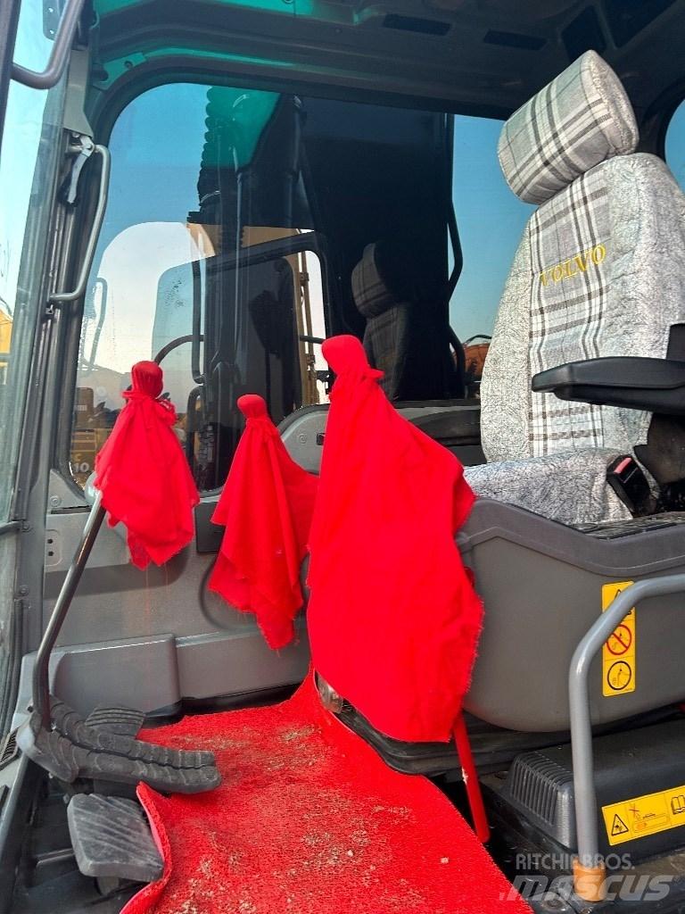 Volvo EC 210 Bageri guseničari