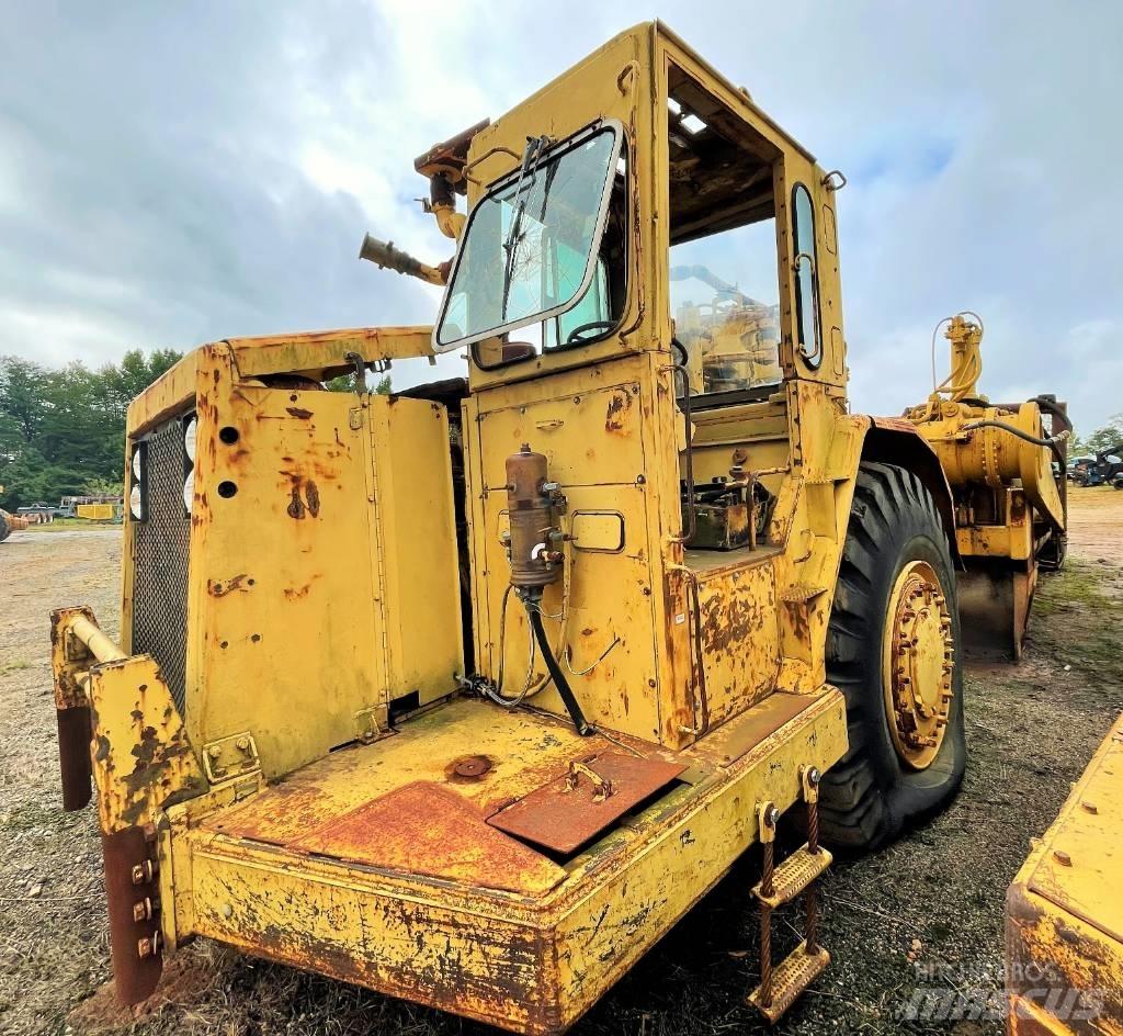 CAT 631 D Kamioni za vodu
