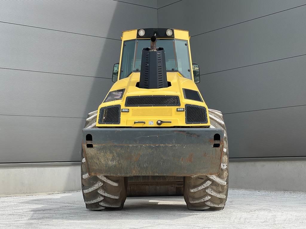 Bomag BW 216 DH-4i Valjci sa jednim bubnjem
