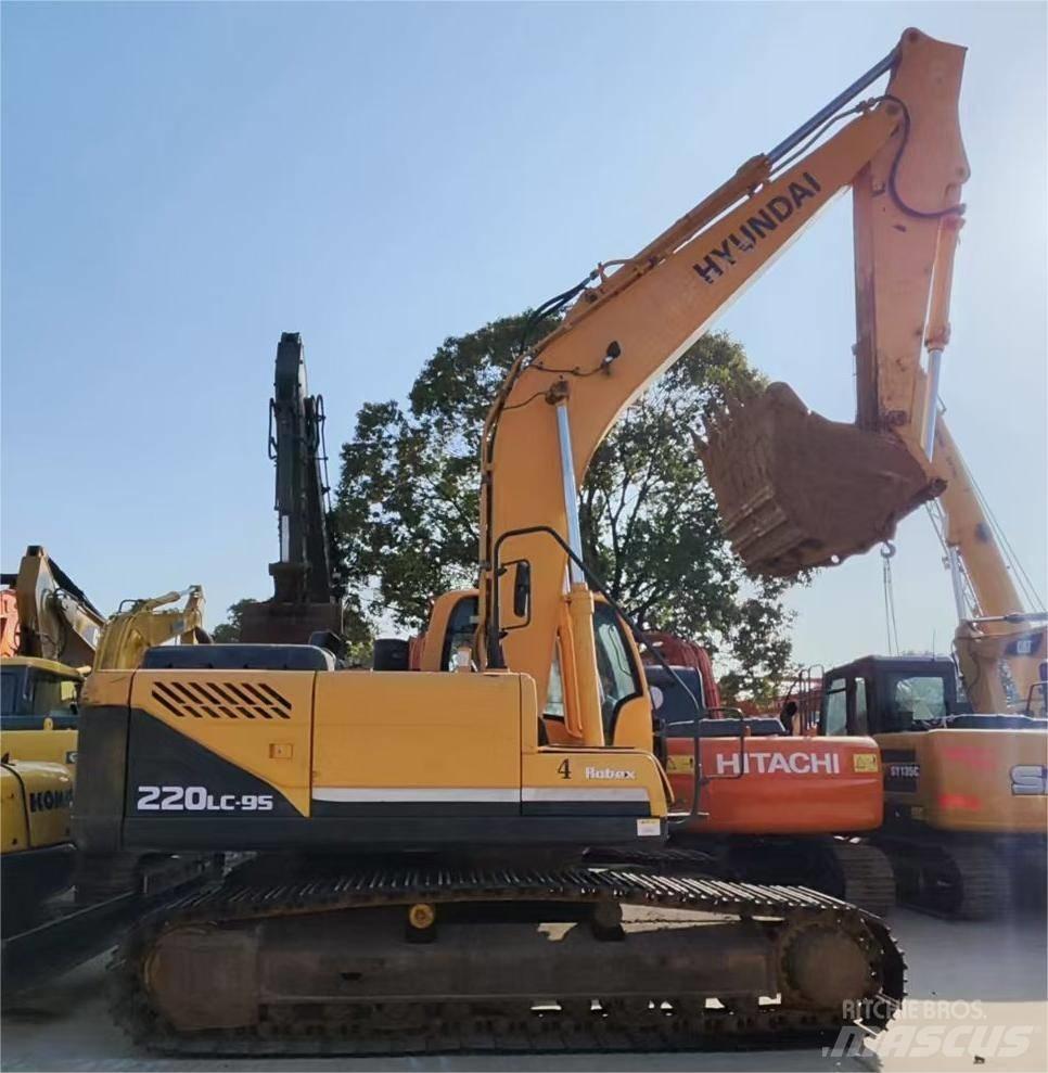 Hyundai R220LC-9S Bageri guseničari