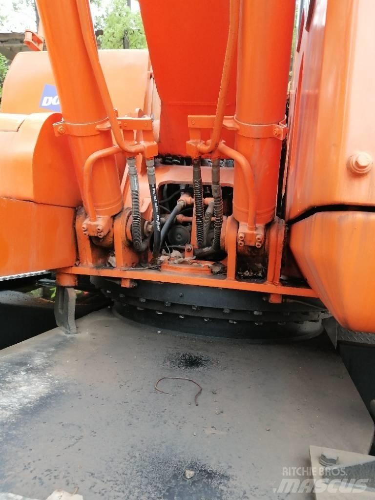Doosan DH 150 W-7 Bageri guseničari