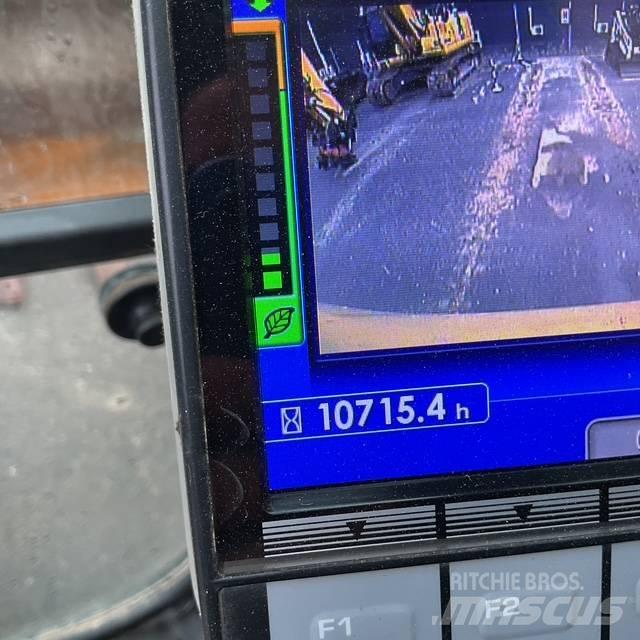 Komatsu PC240 Bageri guseničari