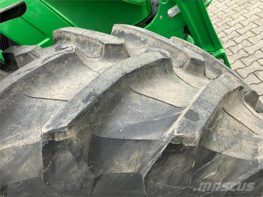 John Deere 6R 150 Traktori