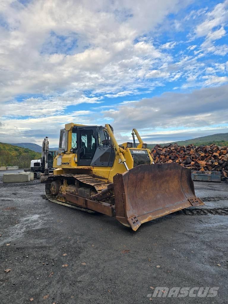 Komatsu D 65 EX-15 L Buldožeri guseničari