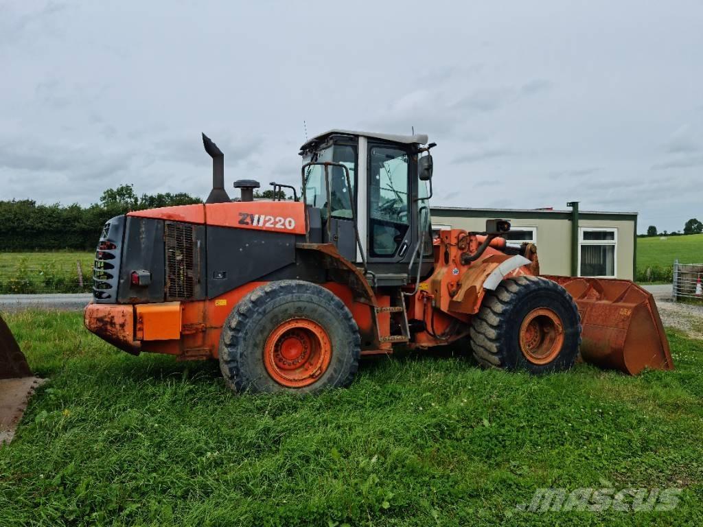 Hitachi ZW 220 Utovarivači na točkove