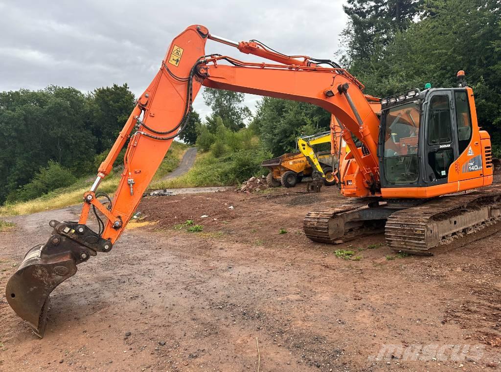 Doosan DX 140 LCR-3 Bageri guseničari