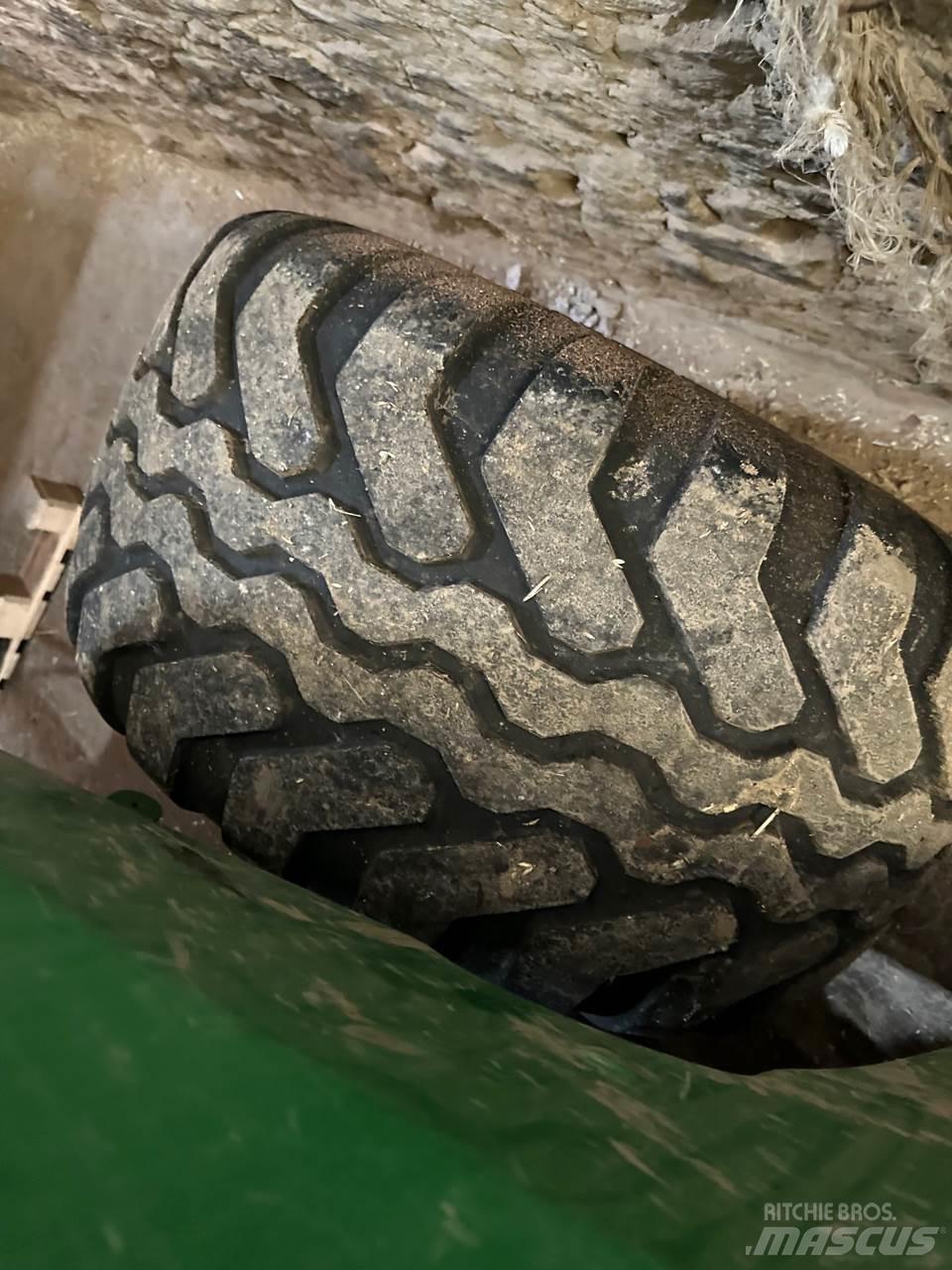 John Deere V461M Prese/balirke za rolo bale