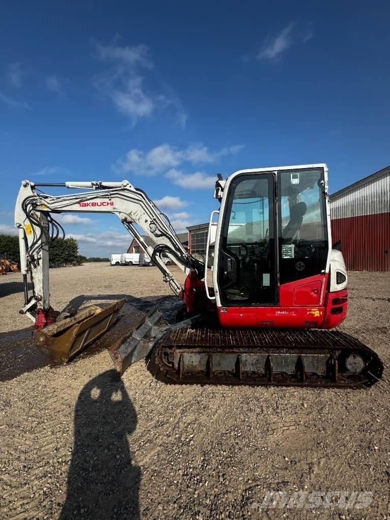 Takeuchi TB 260 Bageri guseničari