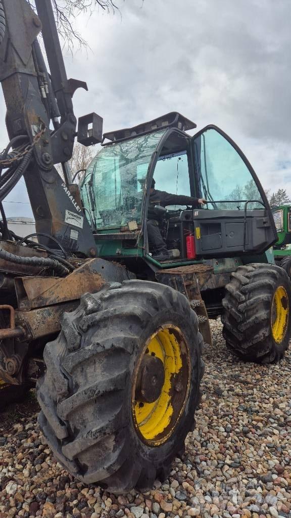 John Deere 870B Harversteri