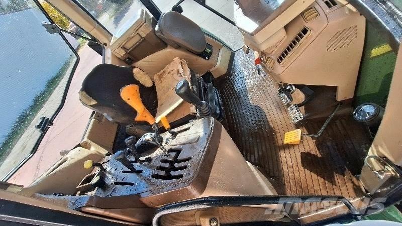 John Deere 6310 Traktori